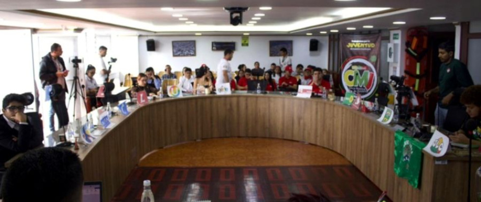 El debate con los aspirantes al Consejo Municipal de Juventud se llevó a cabo en el Concejo Municipal de Chinchiná.