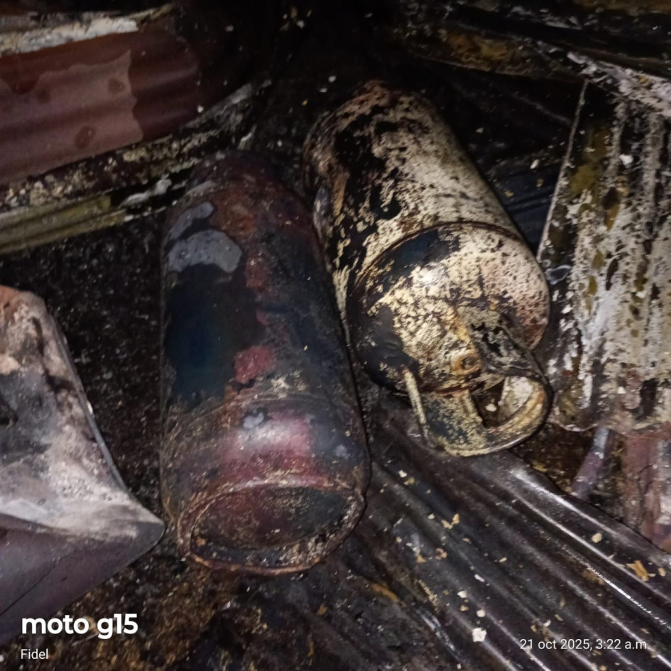 El incendio provocó la pérdida total de la vivienda y se desconoce aún qué causó la emergencia.