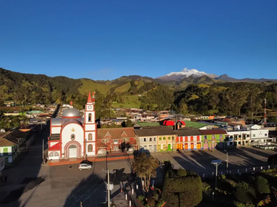 Murillo (Tolima) es el municipio más cercano al Volcán Nevado del Ruiz.