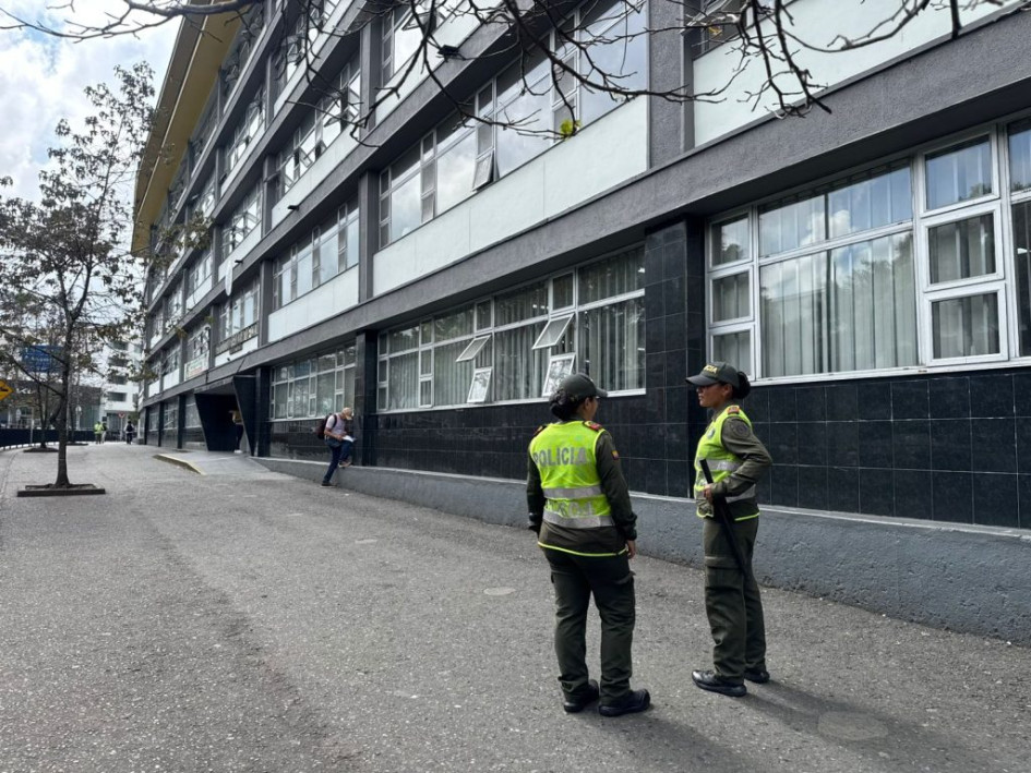 Auxiliares de Policia vigilan sectores cercanos al Instituto Universitario, estrategia con la que se busca reducir los índices de inseguridad.
