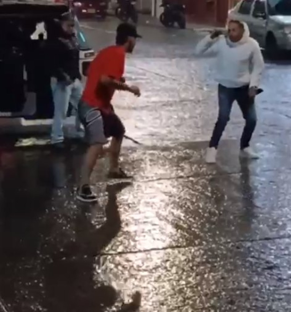 La riña fue con armas blancas.