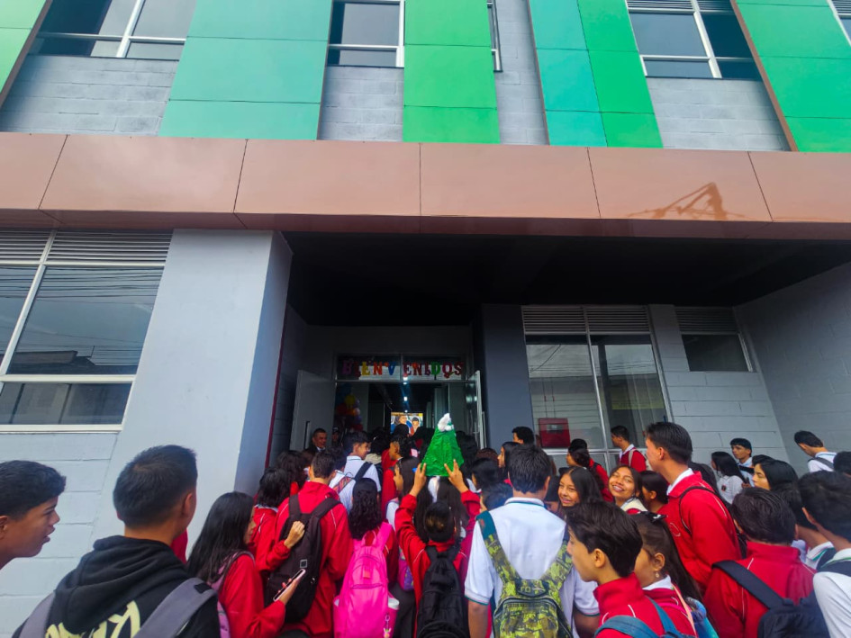 Fotos I Luis David Patiño I LA PATRIA  La Normal de Riosucio abrió ayer las puertas de su nueva edificación.
