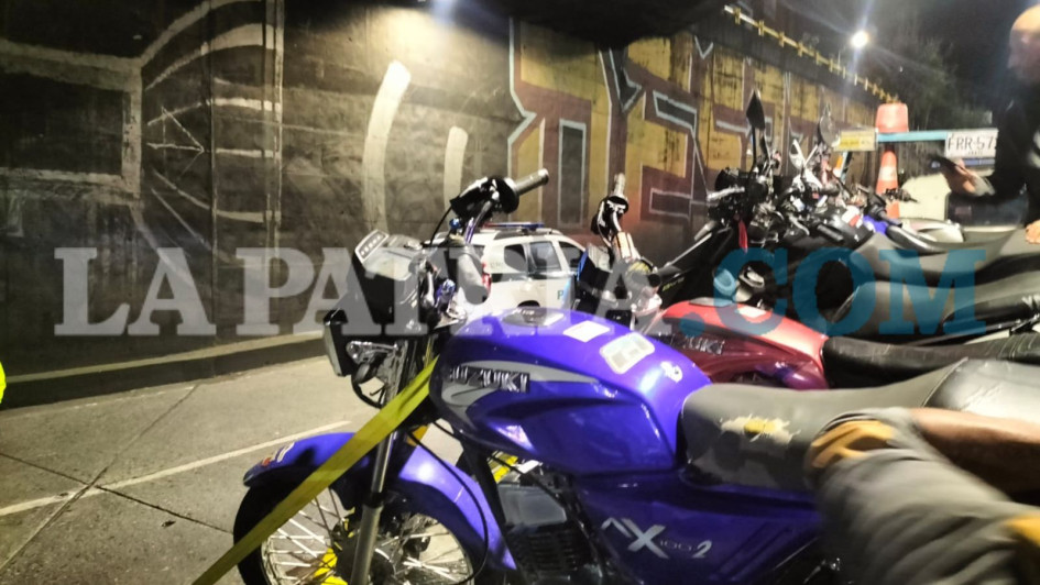 Los operativos de la noche del miércoles permitieron la inmovilización de 103 motocicletas por distintas infracciones.