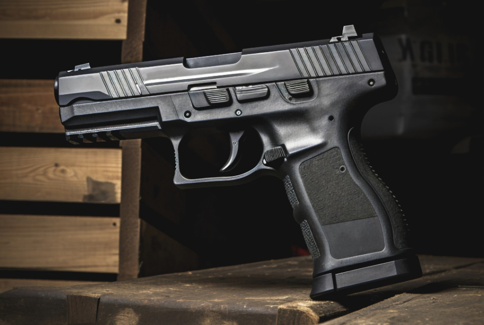 Asesinan a una pareja y su hijo en un ataque a una vivienda con arma de fuego