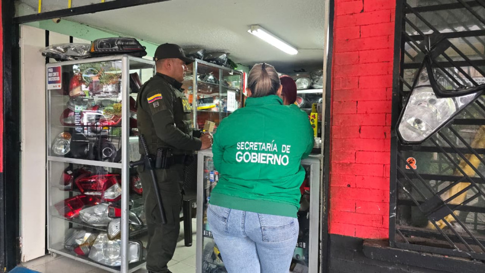  El secretario de Gobierno, Carlos Arturo Ramírez Hincapié, explicó que estas acciones buscan garantizar la seguridad de los ciudadanos, el orden en el espacio público y el cumplimiento de la normatividad vigente.