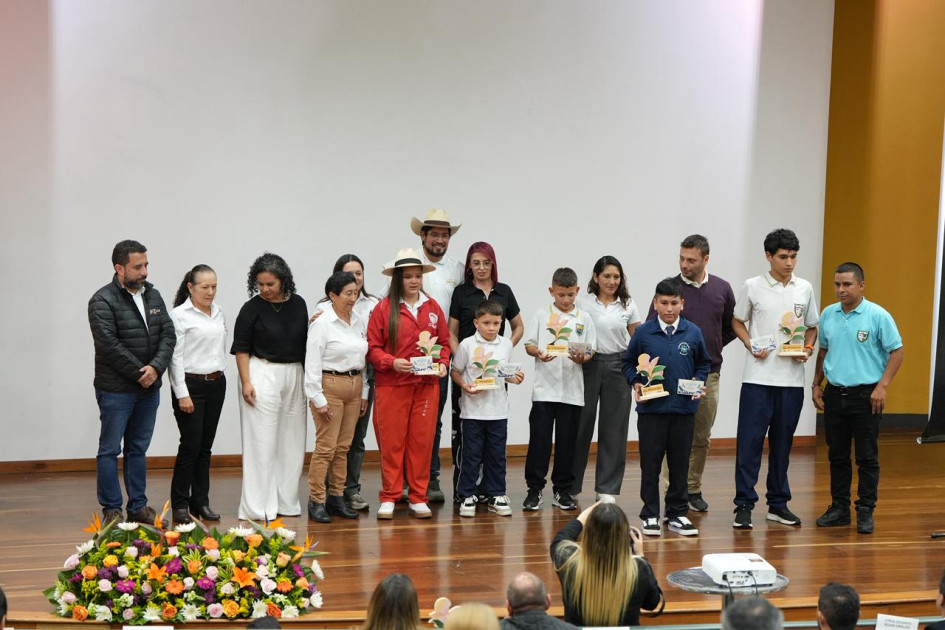 Desarrollo del evento Caldas y Manizales Florecen con la Educación en el Recinto del Pensamiento.