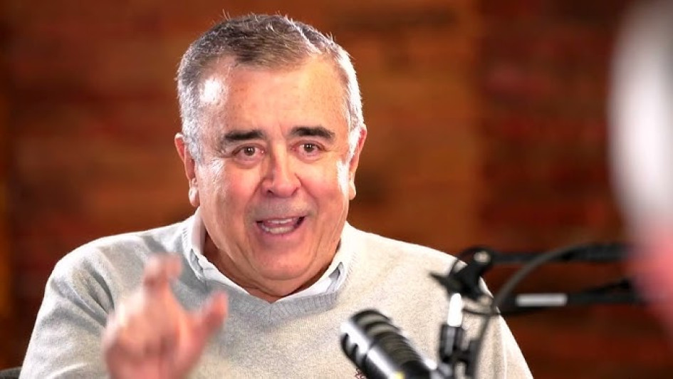 Javier Hernández Bonnet, en su faceta más personal durante una entrevista con El Vestuario de Win Sports.