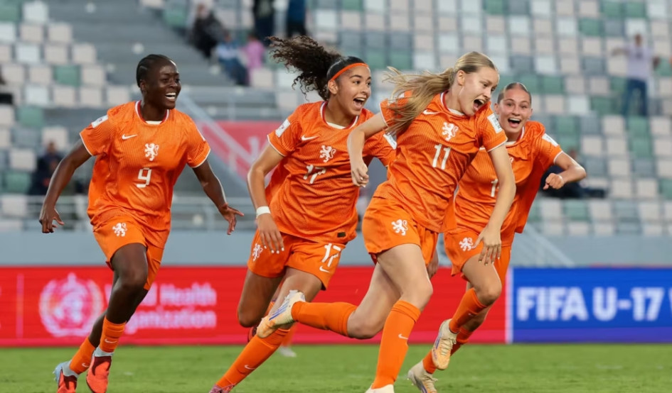 Países Bajos jugará las semifinales del Mundial Sub-17 Femenino luego de remontarle el partidos de cuartos de final a Francia (2-2) y eliminarlo en el desempate desde el punto penal.