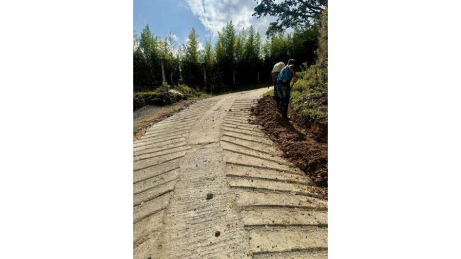 El tramo intervenido en Palo Grande Alto facilita la movilidad en zona rural de Salento.