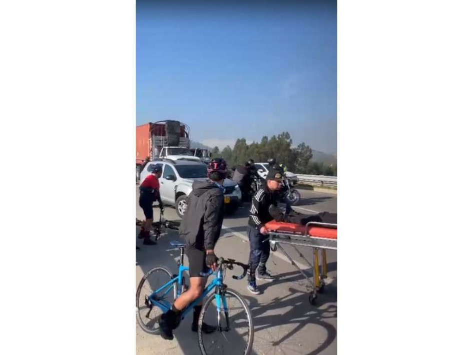 Los delincuentes simularon un accidente en la vía para perpetrar el hecho.