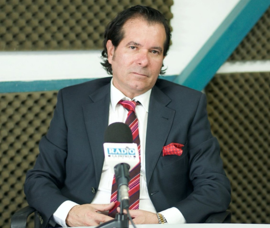 en lugar de que se abriera una investigación sobre las denuncias, el abogado terminó siendo blanco de una denuncia disciplinaria