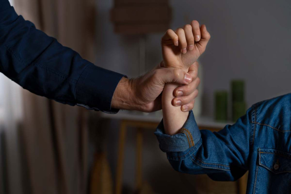 Una de las 20 víctimas logró ocultar un celular y comunicarse con su esposa en Colombia. 