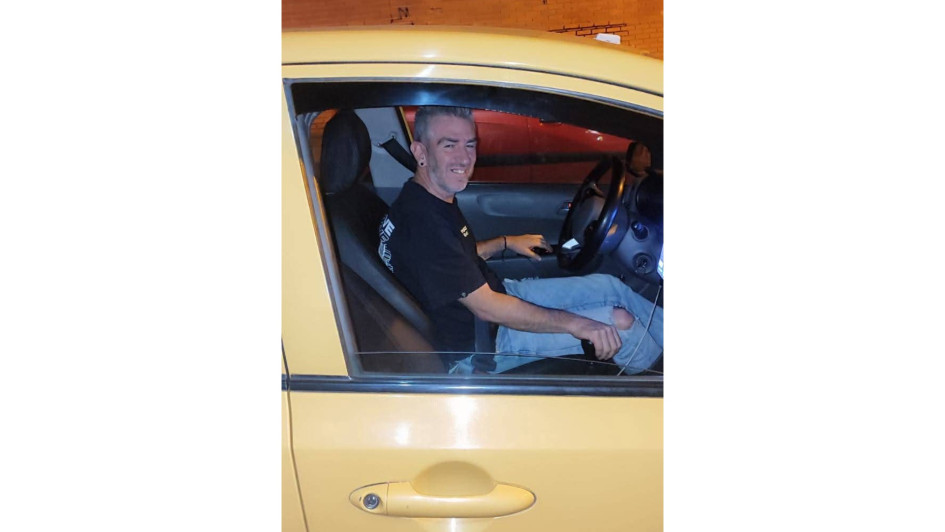 Un usuario del servicio de transporte público en Manizales destacó la labor del taxista a bordo del F. 1255, por su honradez.