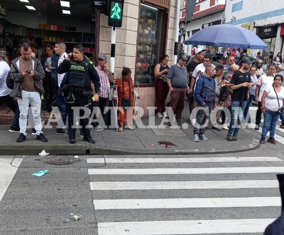 Los presuntos ladrones se habrían enfrentado con la Policía y uno terminó lesionado en el abdomen.