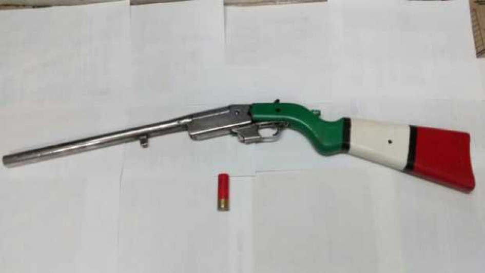 El procesado sostiene que la escopeta no era de él y la encontró en su propiedad.