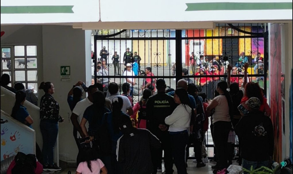 Un grupo de indígenas de la comunidad La Cayana, se tomó durante varias horas la Alcaldía de Quinchía, pidiendo que el Mininterior cumpla con el estudio etnológico