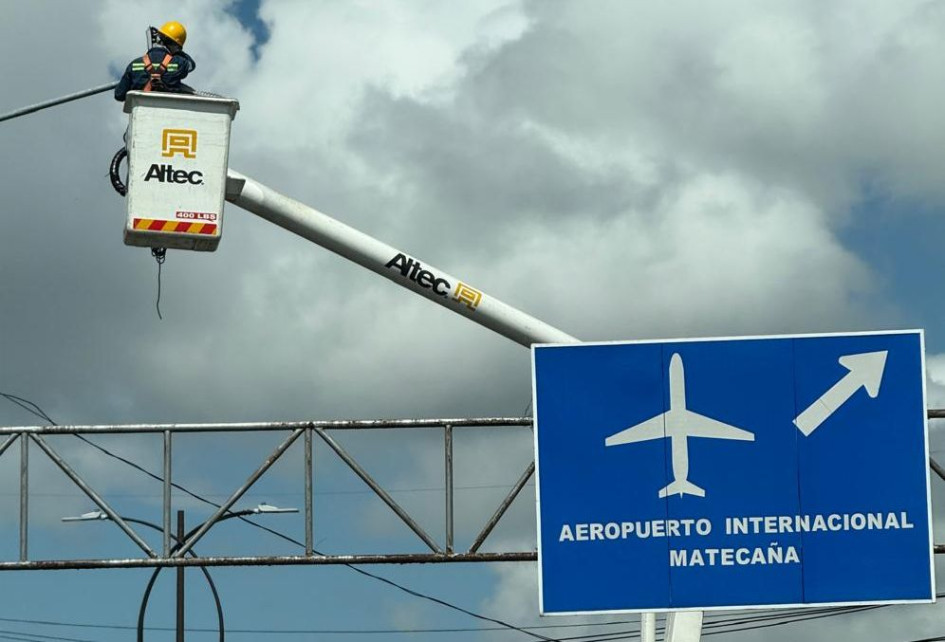 De acuerdo con la denuncia, el objeto del contrato fue modificado posteriormente al proceso de licitación,