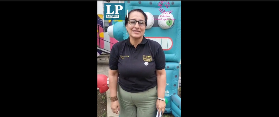 La caldense Sandra Milena Cardona Osorio lee su poema sobre la paz y la naturaleza desde Manizales (Caldas)