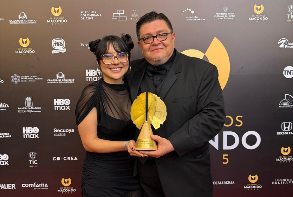 Angélica Torres y Jaime Manrique en los Premios Macondo.