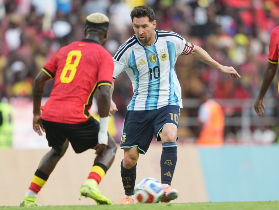 La Selección Argentina es la actual campeona del mundo. Ganó su tercer Mundial en Catar 2022 y en la clasificación FIFA ocupa el segundo lugar, con 1873.33 puntos, detrás de España, el primero con 1877.18.