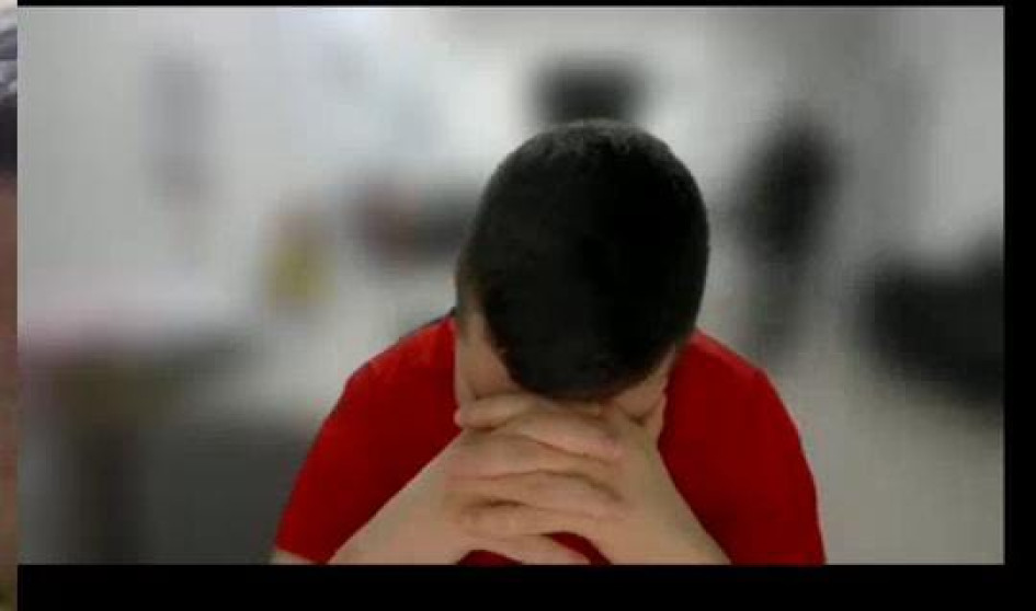 A un hombre lo acusan de acceso carnal abusivo y actos sexuales con una menor de 14 años, en Manizales. Era el padrastro de la víctima. No aceptó cargos.