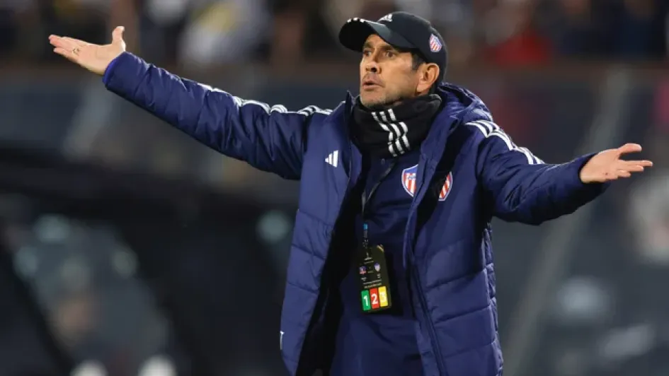 Arturo Reyes, exseleccionador nacional, asumirá como técnico del Deportivo Pereira en el 2026, en medio de una crisis deportiva.