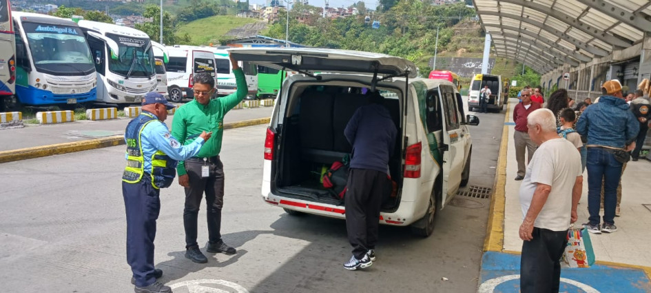 Los controles en la Terminal de Transportes de Manizales. 