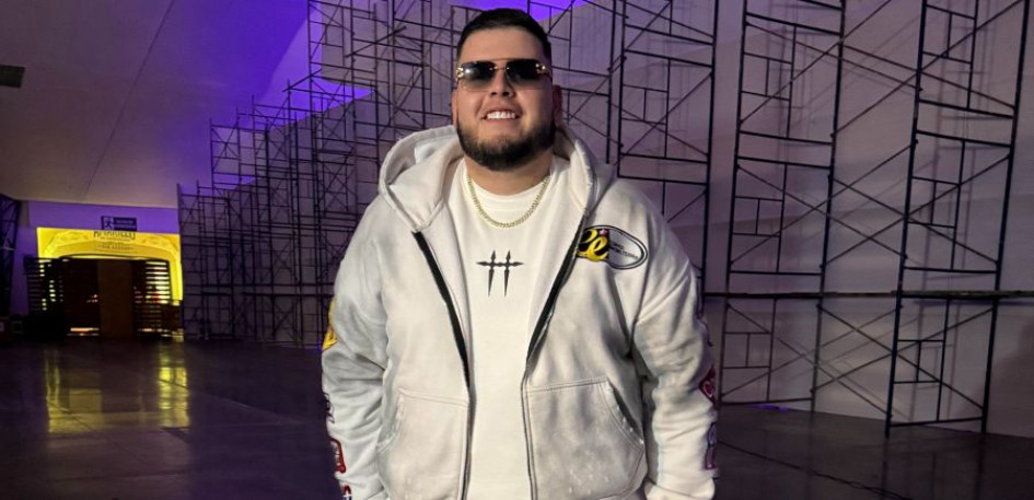 DJ Nayo ha construido una sólida trayectoria como DJ, director creativo y productor ejecutivo participando en proyectos musicales y eventos que han conectado a Colombia con el mundo.