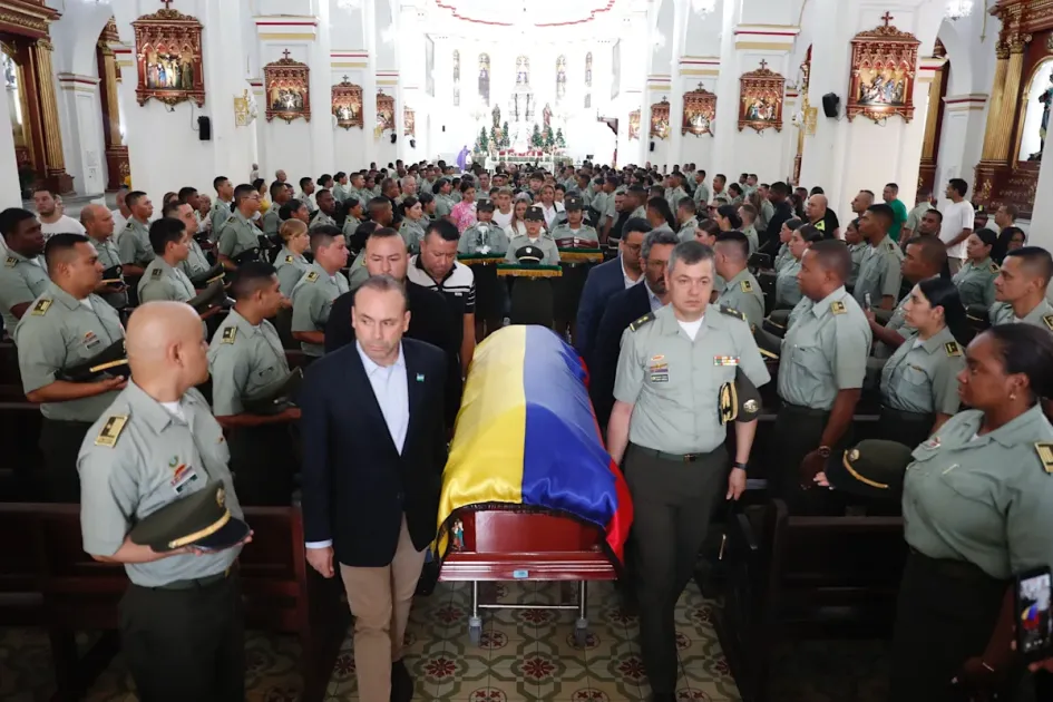 "En este 2025 ha vuelto el terrorismo a nuestro país", dijo alcalde de Cali, Alejandro Éder.