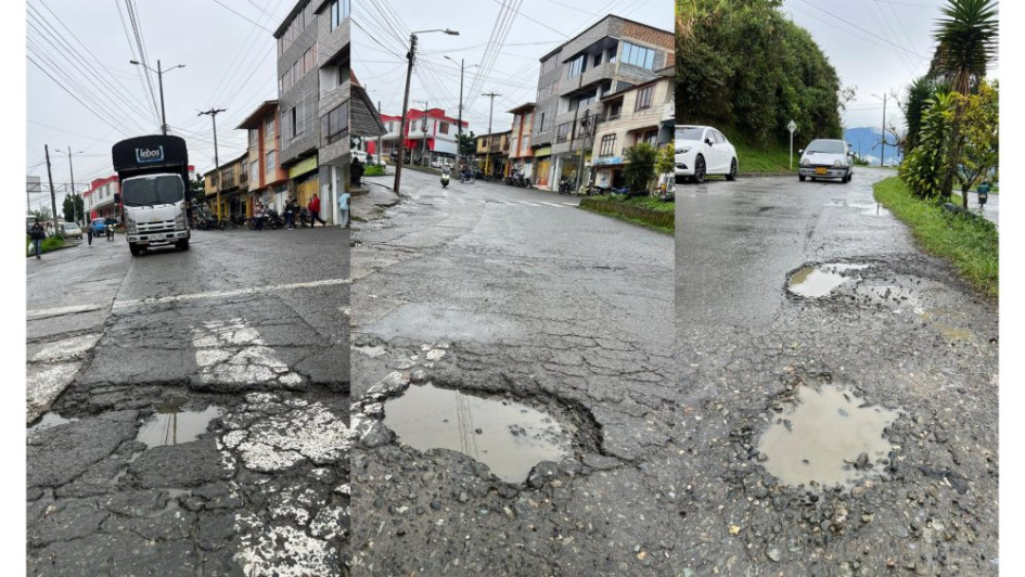Así está la avenida El Libertador cerca de la entrada a la unidad deportiva La Pradera. Los huecos se llenan de agua y dificultan el tráfico vehicular.
