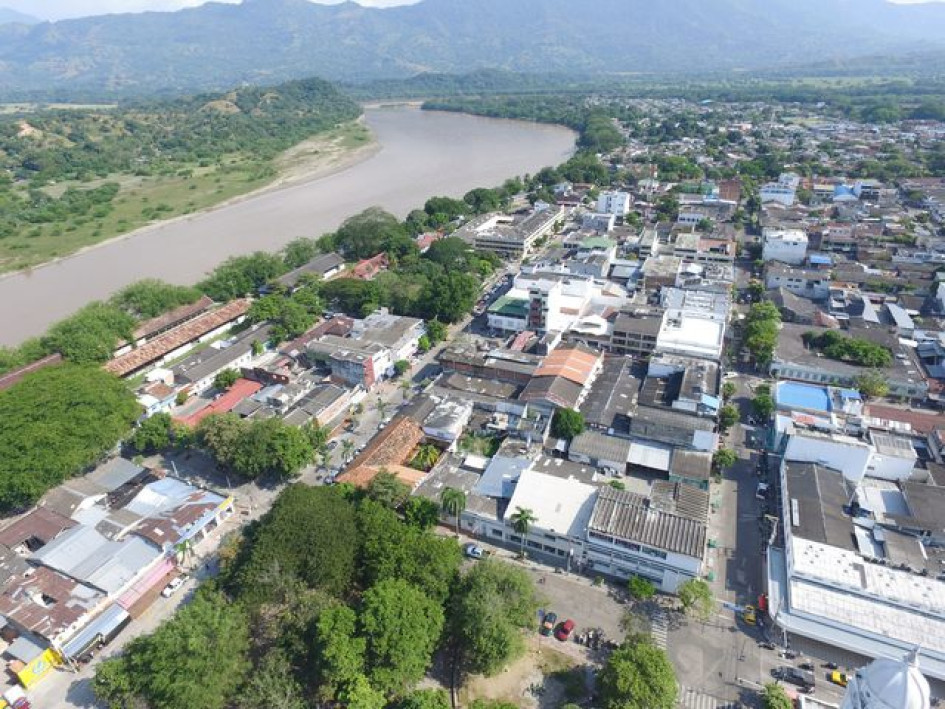 En el puerto caldense se registran barrios que suman, al menos, 24 horas sin agua. Piden mejorar el servicio. Empocaldas aclara que hubo corte programado y afectaciones.