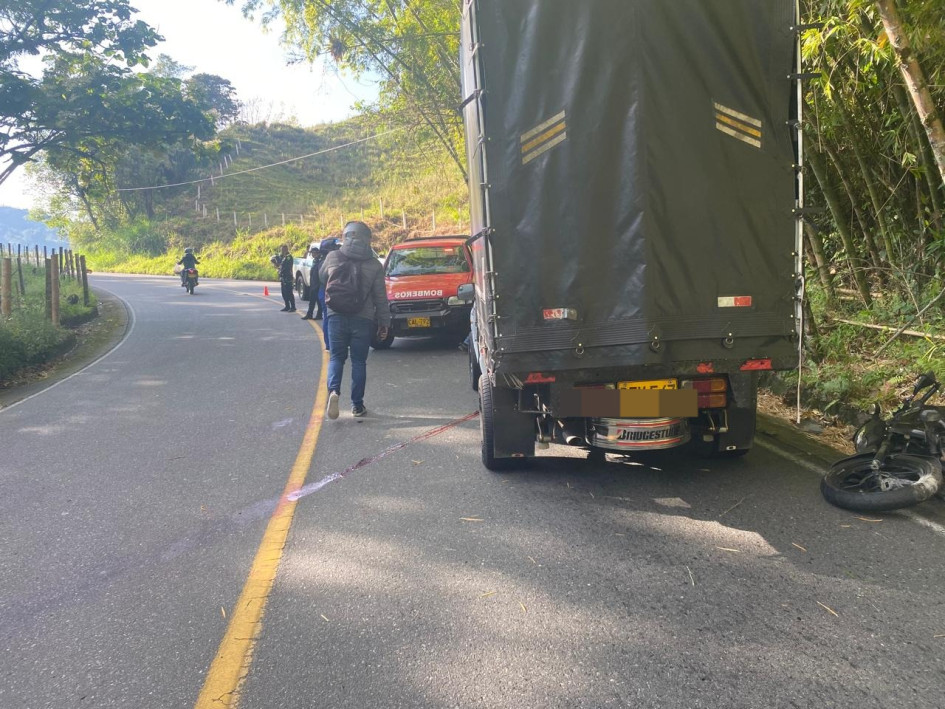 Accidente entre Manizales y Neira.