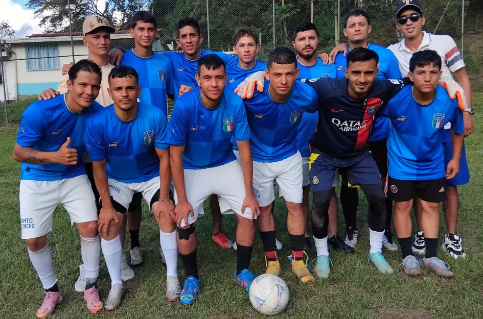 Quiero expresar mis agradecimientos por la confianza que hicieron posible la realización de este evento