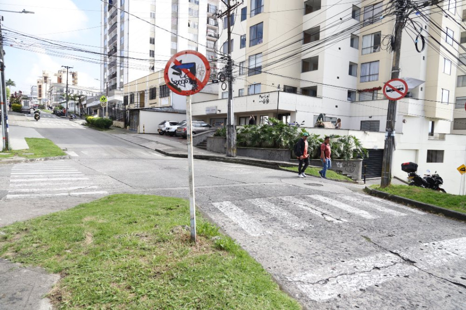En este sector de la calle 50 piden mejorar la señalización para controlar el exceso de velocidad.