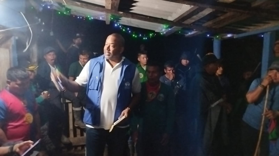 El ministro de Defensa, Pedro Sánchez, compartió la noticia de la liberación de los soldados, acompañada por esta imagen.