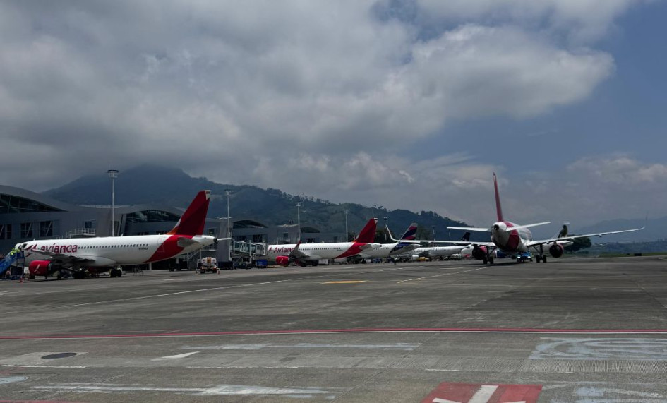 Durante el sábado y el domingo, en medio de la contingencia solo se registraron dos vuelos cancelados por día