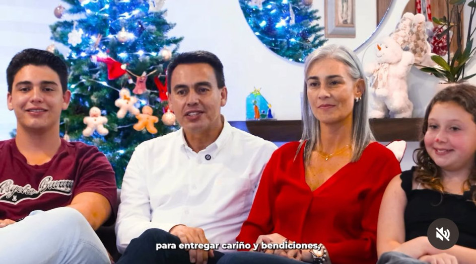 Alcalde Jorge Eduardo Rojas publica reflexión y deseos navideños para Manizales en compañía de su familia 