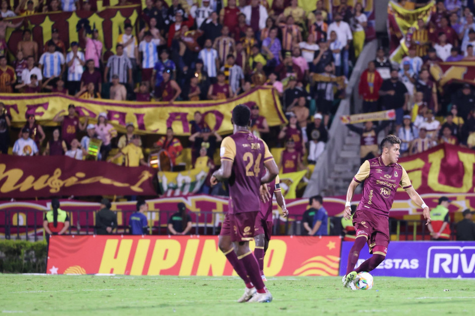 "Y el aplauso es para los más de 1.200 pijaos que empujaron a la tribu hasta la final desde las gradas en Bucaramanga", escribió Deportes Tolima en su cuenta de X para reconocer a sus hinchas.