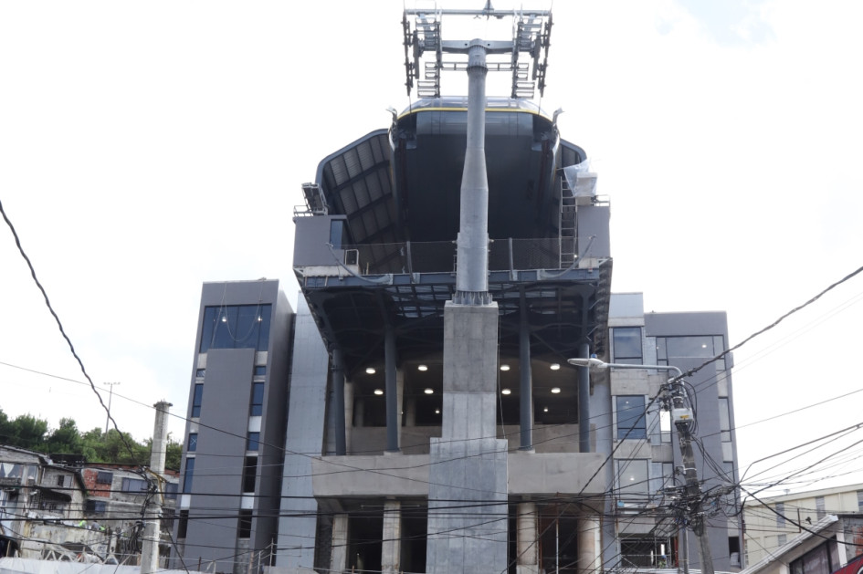 La apertura al público de la estación Fátima es el principal pendiente de la línea 3 del cable aéreo de Manizales. El recinto se abriría a mediados de este mes. Ciudadanos opinan del proyecto.