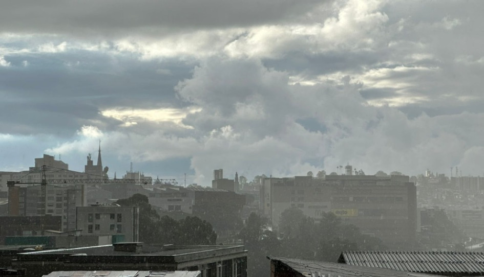 Miremos al cielo: meteorología para todos/as, dictada por Luis Felipe Molina Ramírez,