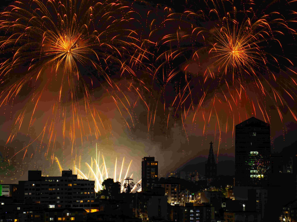 La duración de la pirotecnia no será tan extensa este año para darle más protagonismo a los drones y tener un espectáculo más amigable con el medioambiente, según indican desde Chec.