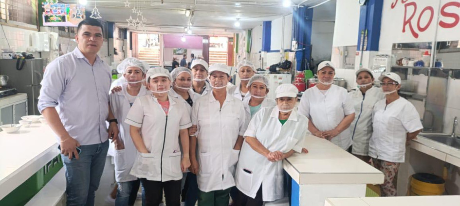 Seis negocios vuelven a servir en la Abuela de Caldas. Los habían cerrado por razones de salubridad. Las obras, a cargo de los comerciantes, permitieron reabrir las puertas.
