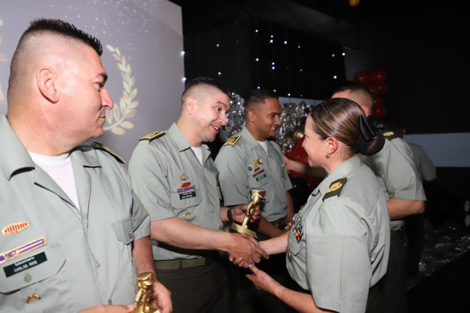La ceremonia de los premios se desarrolló en La Dorada. Reconocieron a los mejores.