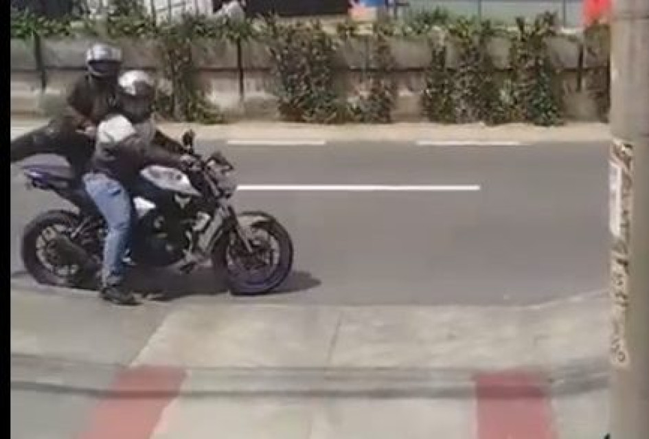 Los sujetos fueron grabados por la comunidad.