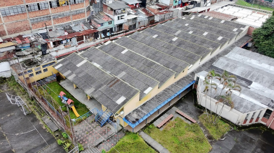 Foto I Cortesía Sena I LA PATRIA  Sede actual del Sena, en el barrio Colón de Manizales. La propuesta es que la Alcaldía tome esta propiedad, hoy convertida en zona de almacenamiento, cerca de la Plaza de Mercado, a un lado de la terminal veredal.