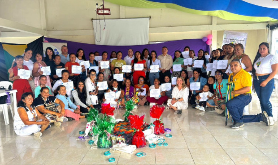 Foto I Cortesía ESAP para LA PATRIA  La ESAP indica que en el 2025 superó la meta de ocho mil 500 personas capacitadas, lo que representó un crecimiento del 19,9% con respecto al 2024. En la foto, mujeres indígenas graduadas en un diplomado sobre violencias basadas en género.