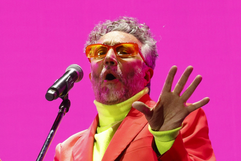 El artista argentino Fito Páez cantará en la Plaza de Toros de Manizales con su gira 'Sale el Sol Tour 2026'. También tendrá conciertos en Cali, Medellín y Bogotá.