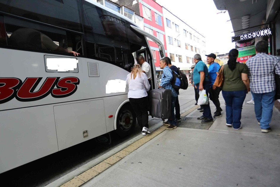 Sepa que hacer si no le dan las vueltas en el bus