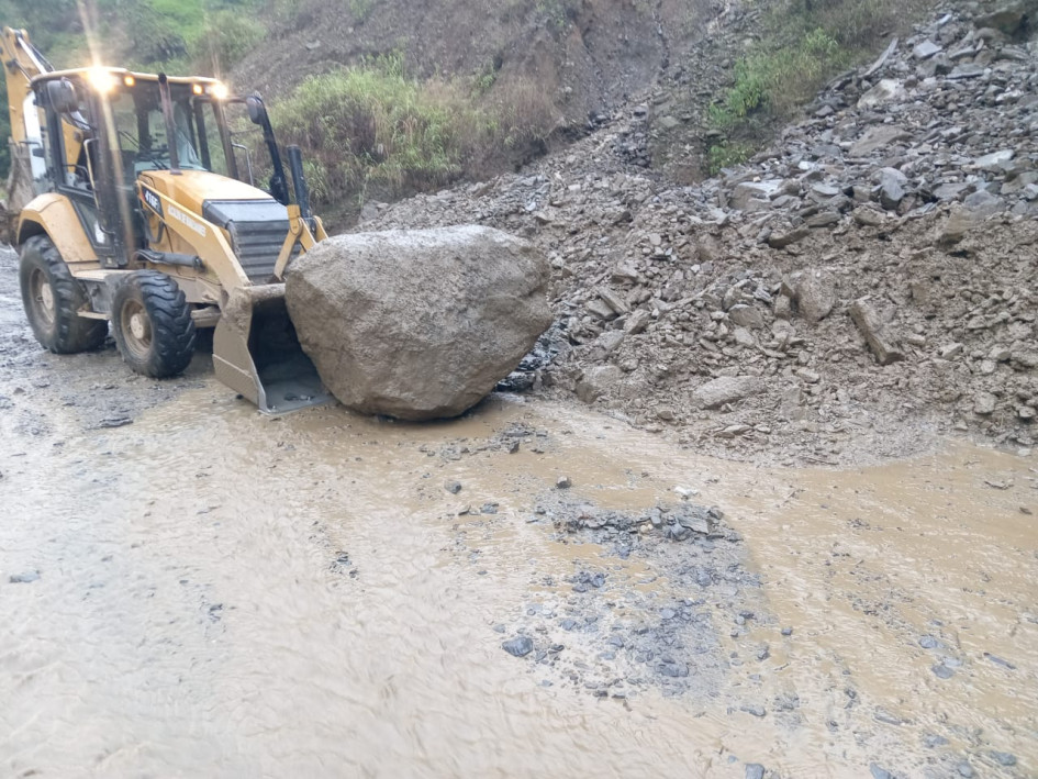 Así amaneció el paso en Buenavista, en la vía Petaqueros - Manzanares, en el oriente de Caldas.