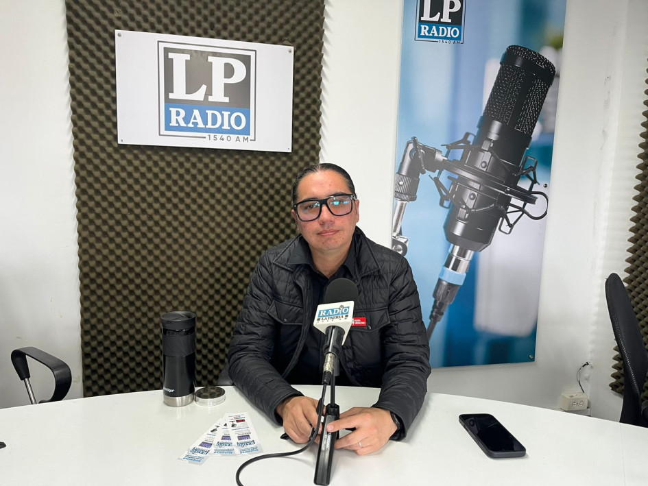 Juan Sebastián Gómez,  actual representante a la Cámara por Caldas y candidato al Senado por la coalición Ahora Colombia.